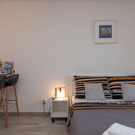 Apartmani Luce Трогир Экстерьер фото