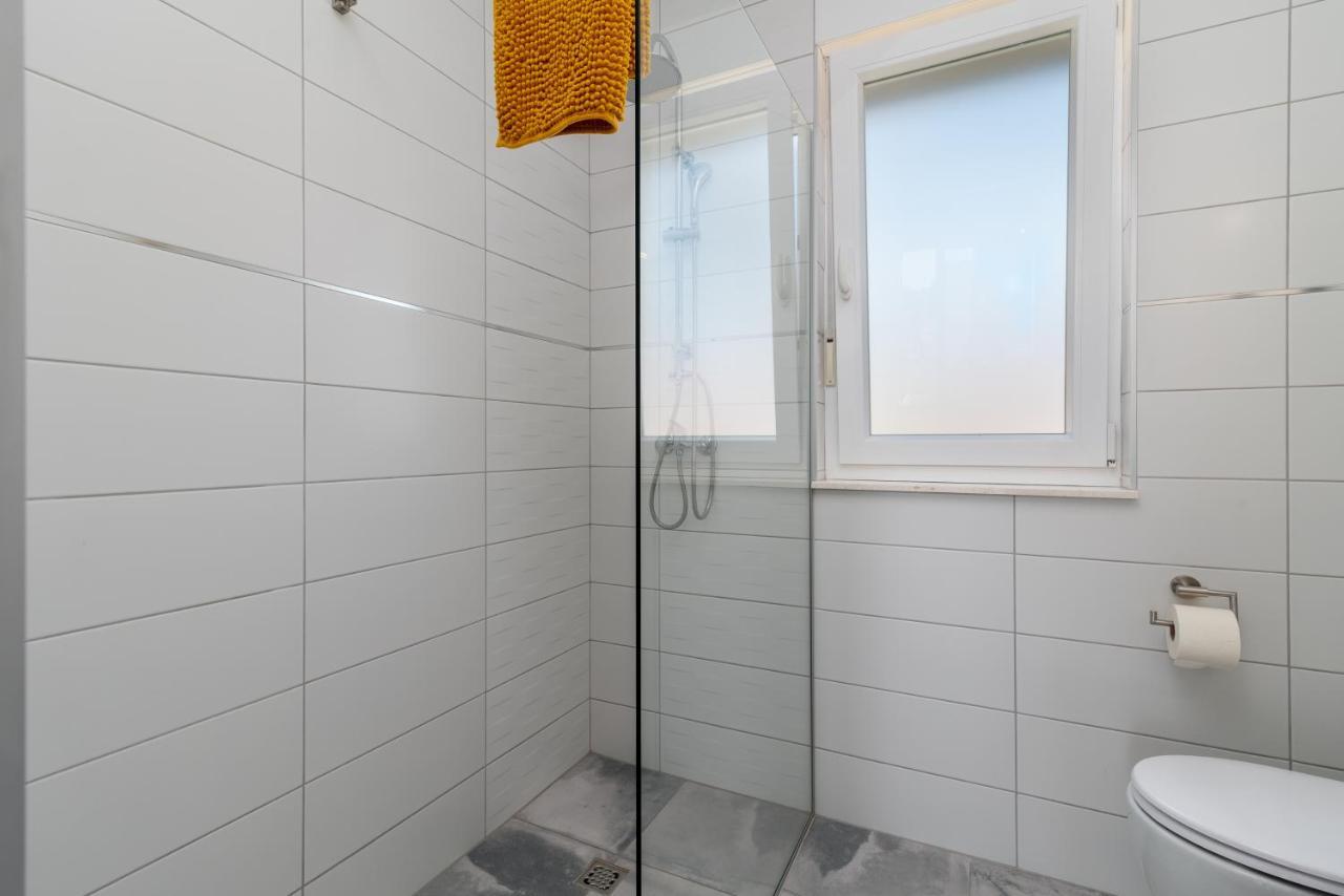 Apartmani Luce Трогир Экстерьер фото