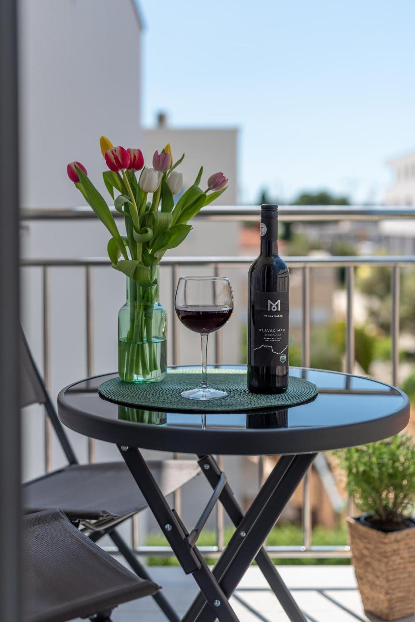 Apartmani Luce Трогир Экстерьер фото