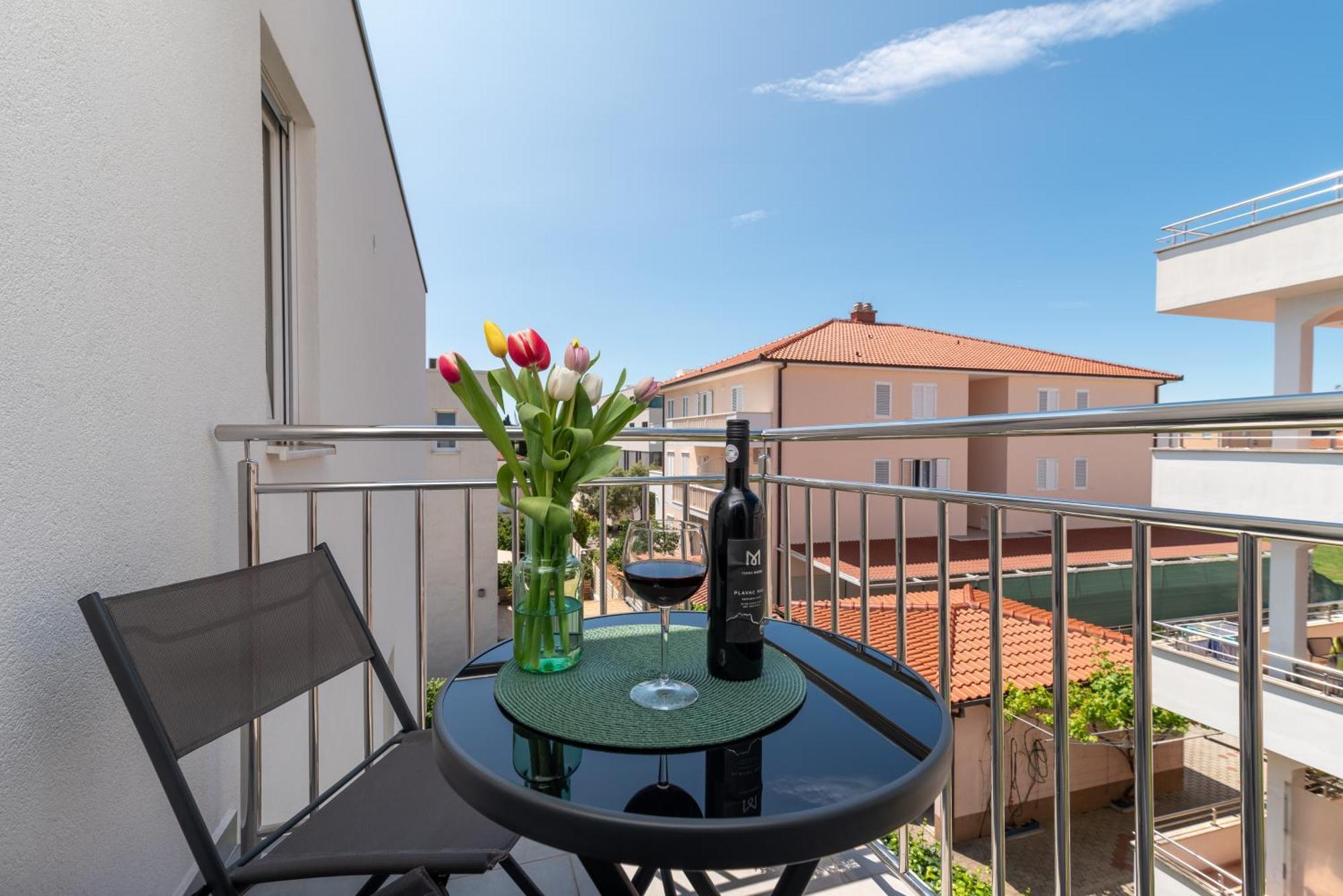 Apartmani Luce Трогир Экстерьер фото