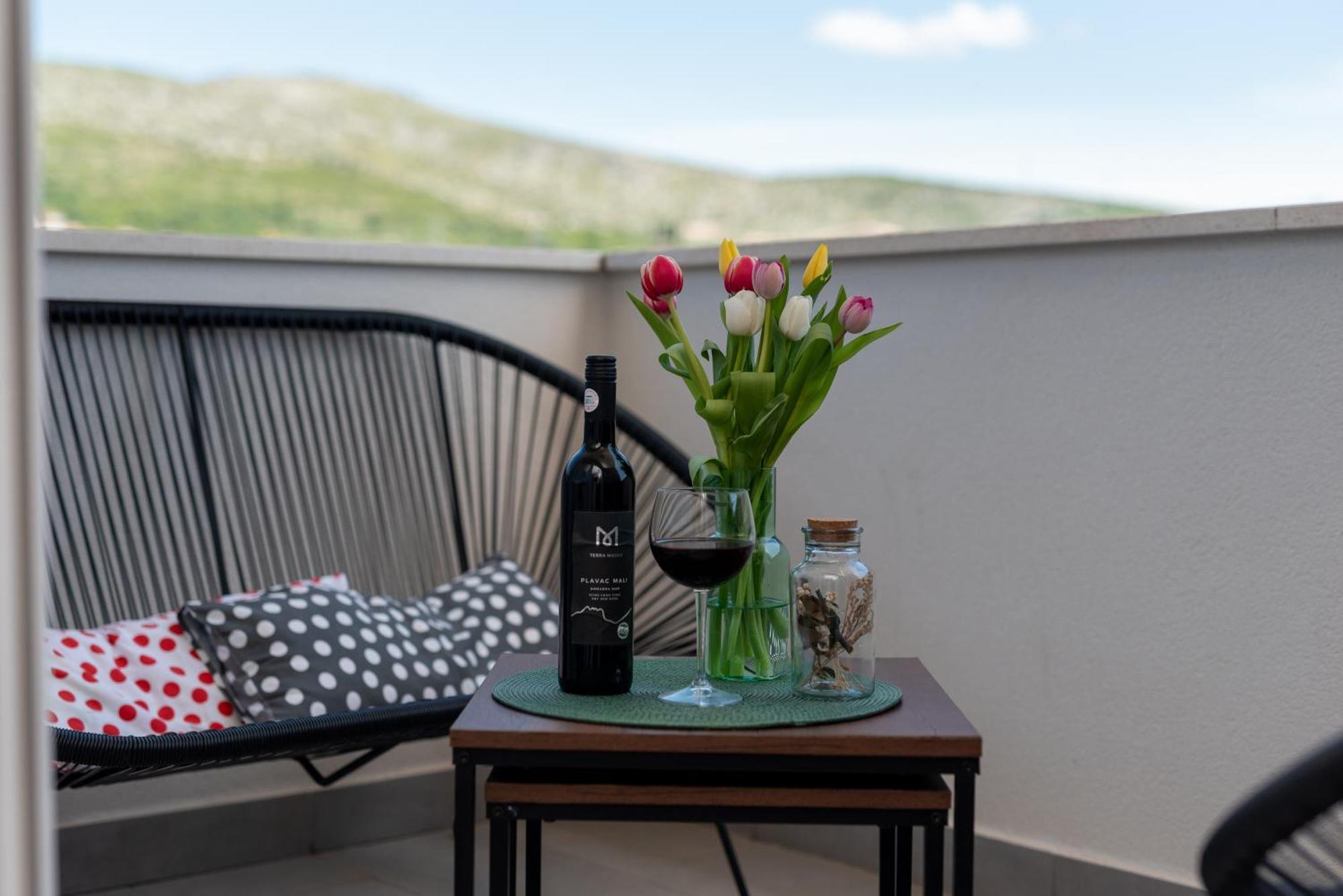 Apartmani Luce Трогир Экстерьер фото